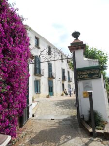 Residència geriàtrica i Centre de dia Loval - Residencia de ancianos en Sant Andreu de Llavaneres Residència geriàtrica i Centre de dia Loval - Residencia de ancianos en Sant Andreu de Llavaneres