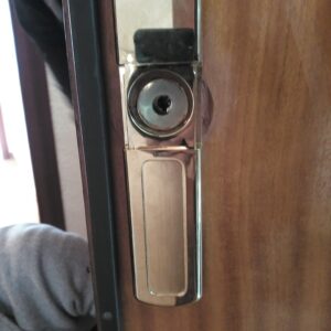 Foto de MC Cerrajeria 24H Cerrajeros | Persianas de Local y Casa | Puertas Blindadas y Acorazadas | Rejas | Puertas de Garaje en Sant Just Desvern - Imagen 1