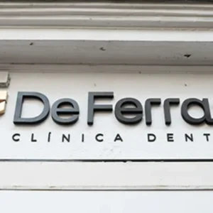 Foto de DeFerraz Clinica Dental en Madrid - Imagen 1