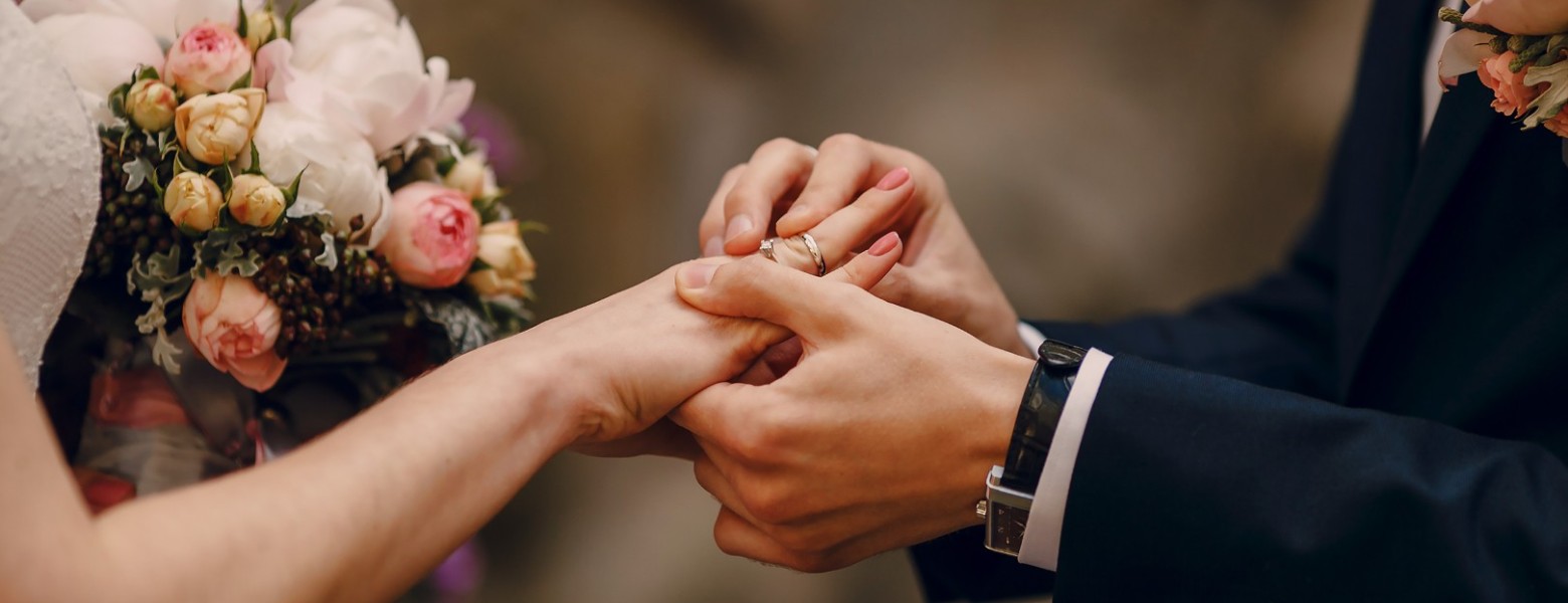 Alice's Weddings