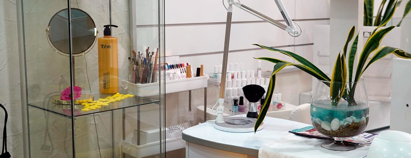 Iluminación Peluqueria Unisex - Imagen 2