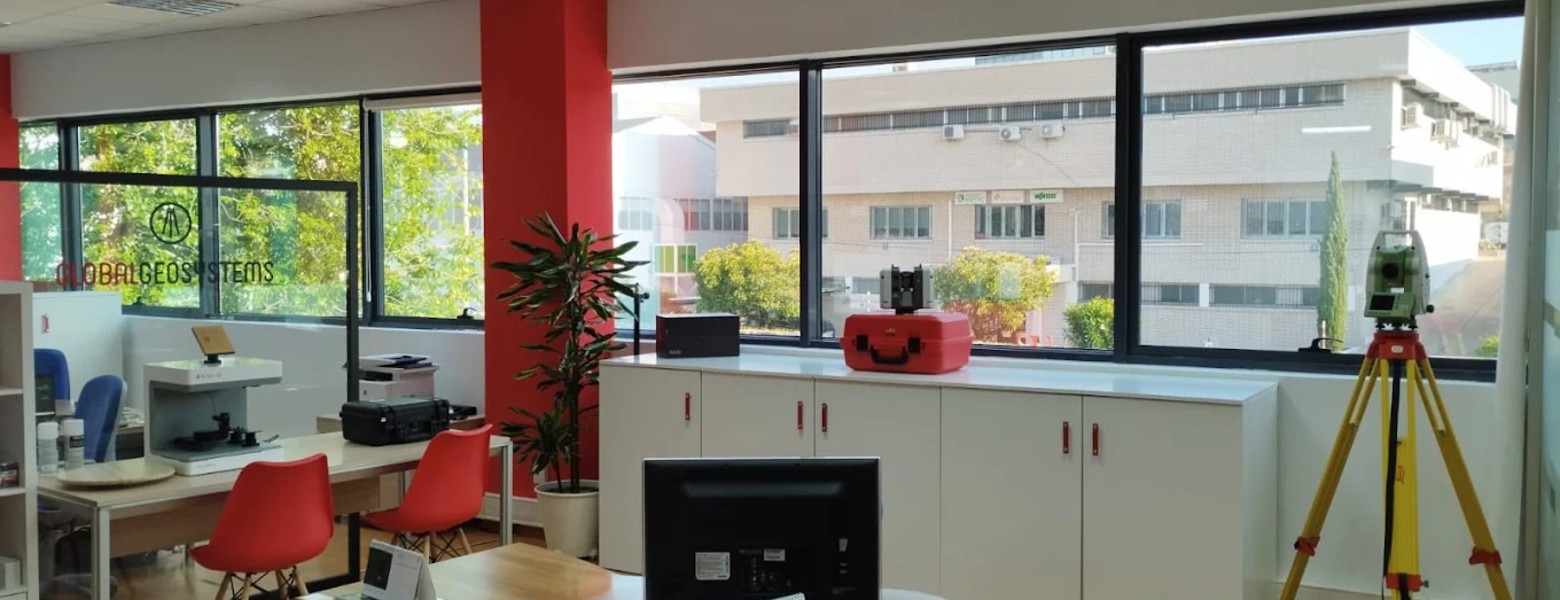 Global Geosystems Madrid - Reparación, venta y alquiler de equipo topográfico