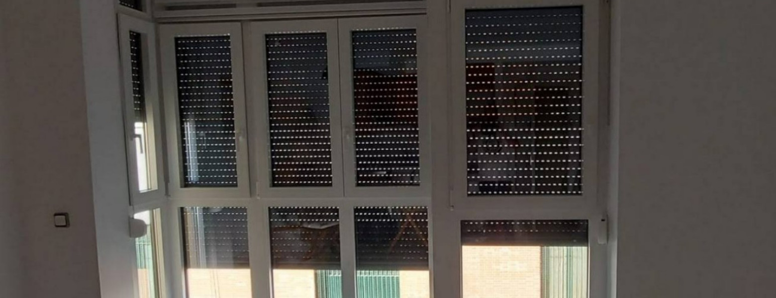 Ensanche Reparación de Persianas - Imagen 2