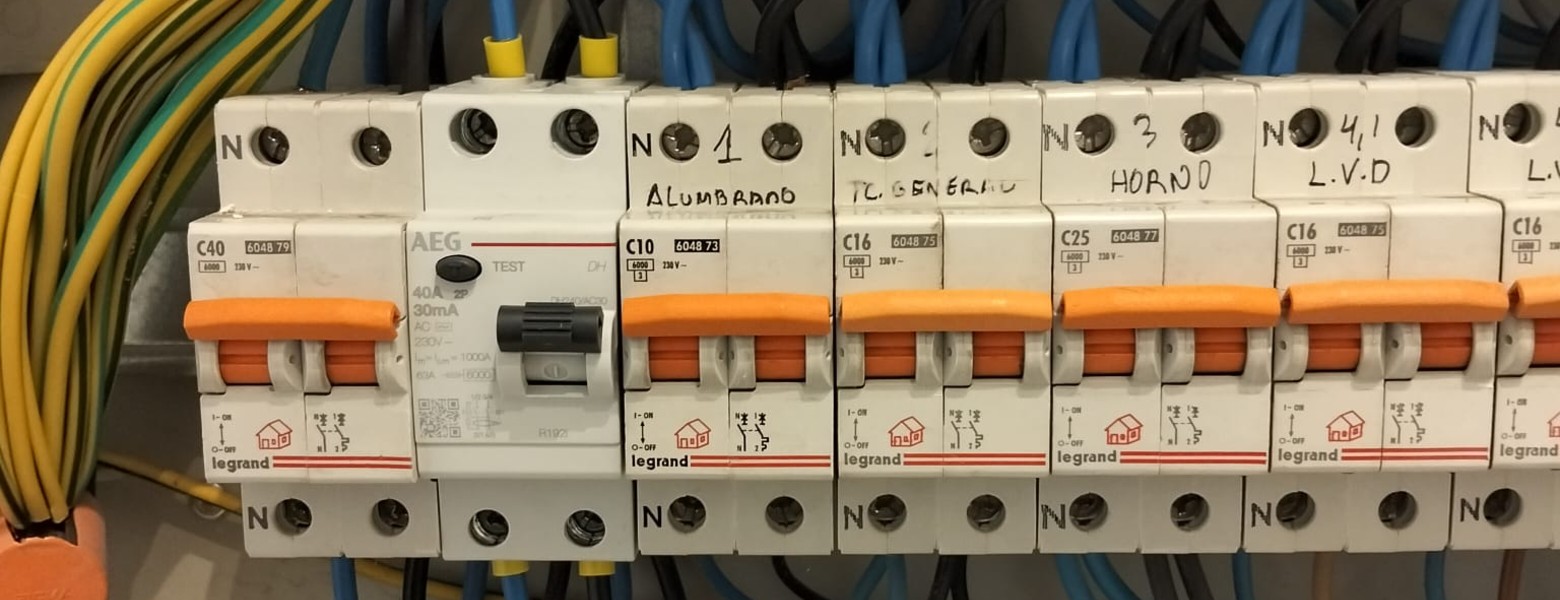 Electricistas Patrick Soluciones en Madrid - Imagen 9