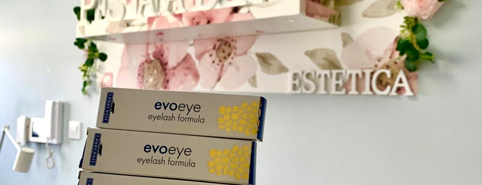 PESTAÑA DONNA ESTÉTICA | Extensiones de pestañas en Sevilla | Micropigmentación - Imagen 1