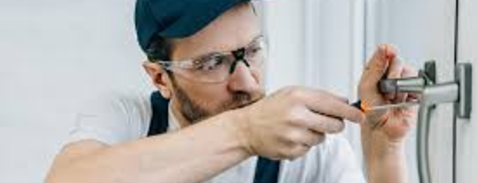 Cerrajeros Barcelona / Balesseps 24H - Imagen 3