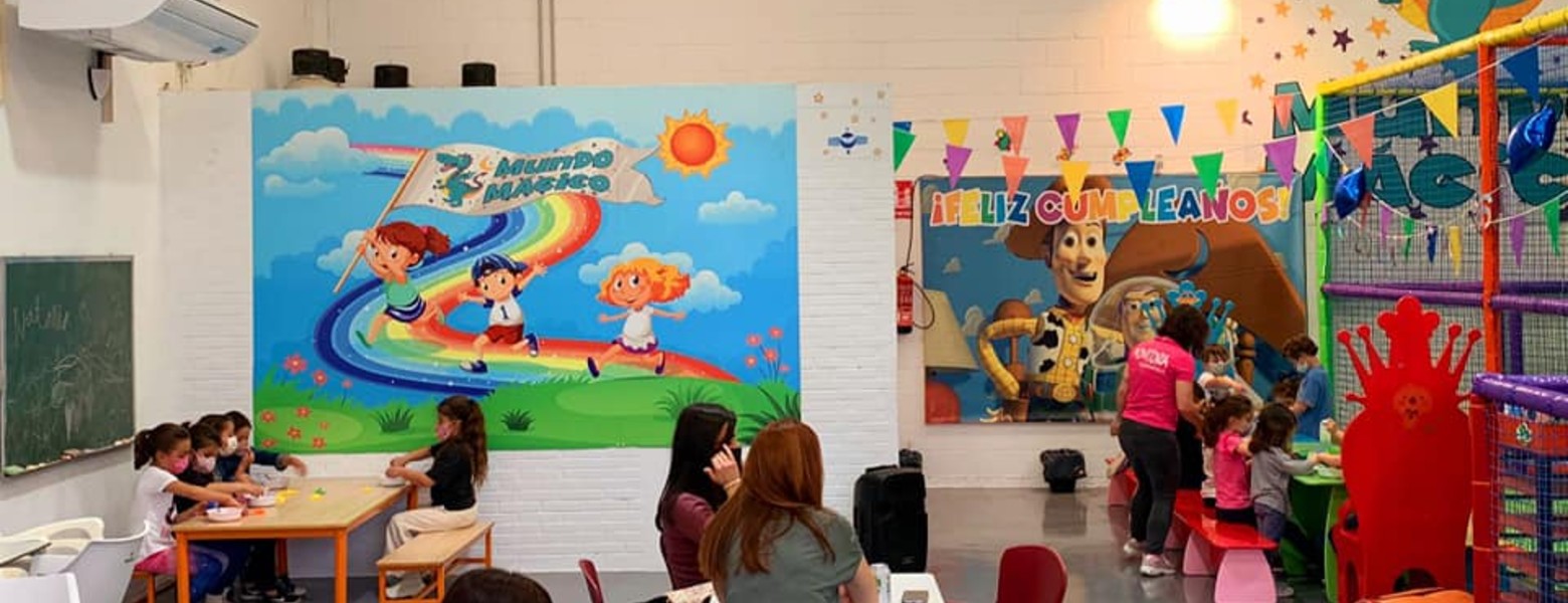 Parque de bola Montequinto | Parque infantil Montequinto, Sevilla y Dos Hermanas | Parque de ocio infantil | Mundo mágico - Imagen 1