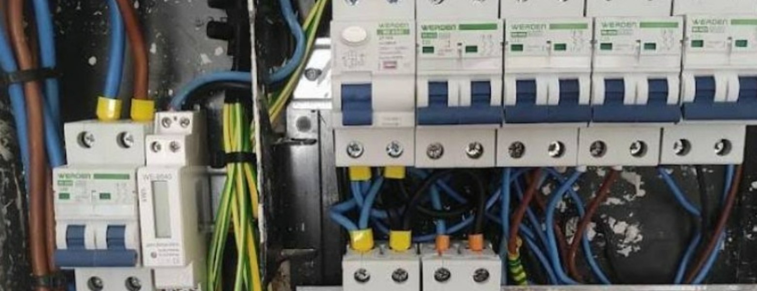 Foto de Kidu Electricistas Barcelona en Barcelona - Imagen 2