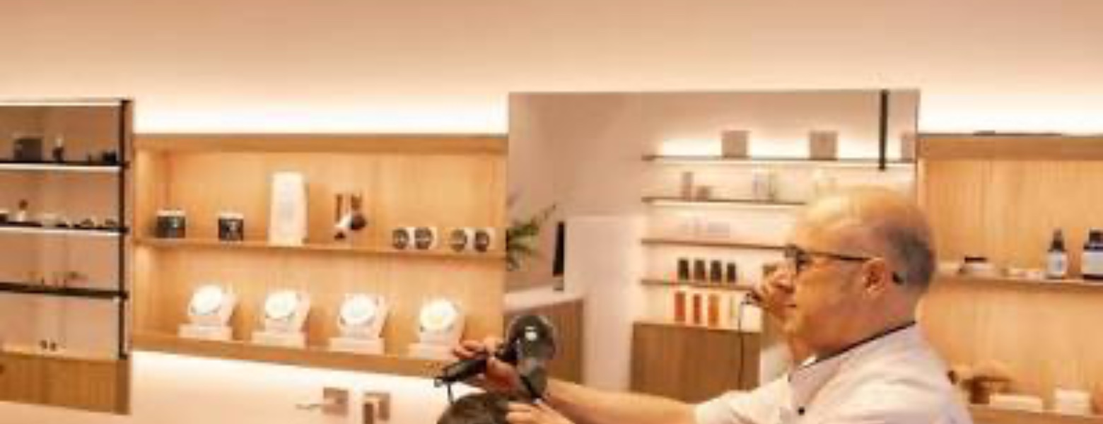 Foto de Eliveli Barber | Peluquería Barbería Donostia en Donostia-San Sebastián - Imagen 1