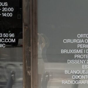 Foto de VARCHI Clínica Dental Sant Just Desvern en Sant Just Desvern - Imagen 1