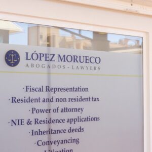 Foto de 🥇 abogados-solicitors-torrevieja.com | López Morueco Abogados en Torrevieja - Imagen 1
