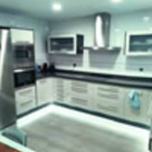 Foto de Puertas Joaquín en Villena - Imagen 1