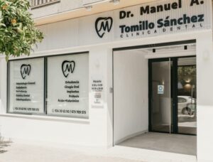 Clínica Dental Dr. Manuel Tomillo - Clínica dental en Zafra Clínica Dental Dr. Manuel Tomillo - Clínica dental en Zafra