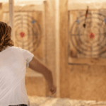 The Axe Club - Axe throwing en Barcelona - Abogado matrimonialista The Axe Club - Axe throwing en Barcelona - Abogado matrimonialista