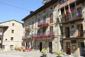 Casa de Don Guzmán - Negocio en Vega de Pas Casa de Don Guzmán - Negocio en Vega de Pas