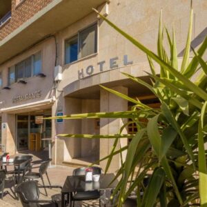 Foto de Hotel Restaurante Chané S.L. en La Puebla de Alfindén - Imagen 1
