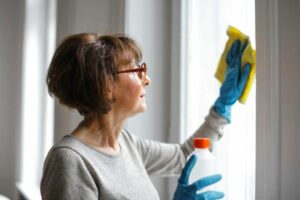 DE TU MANO – Empresa Multiservicios Granada - Cuidado de personas mayores en Chauchina