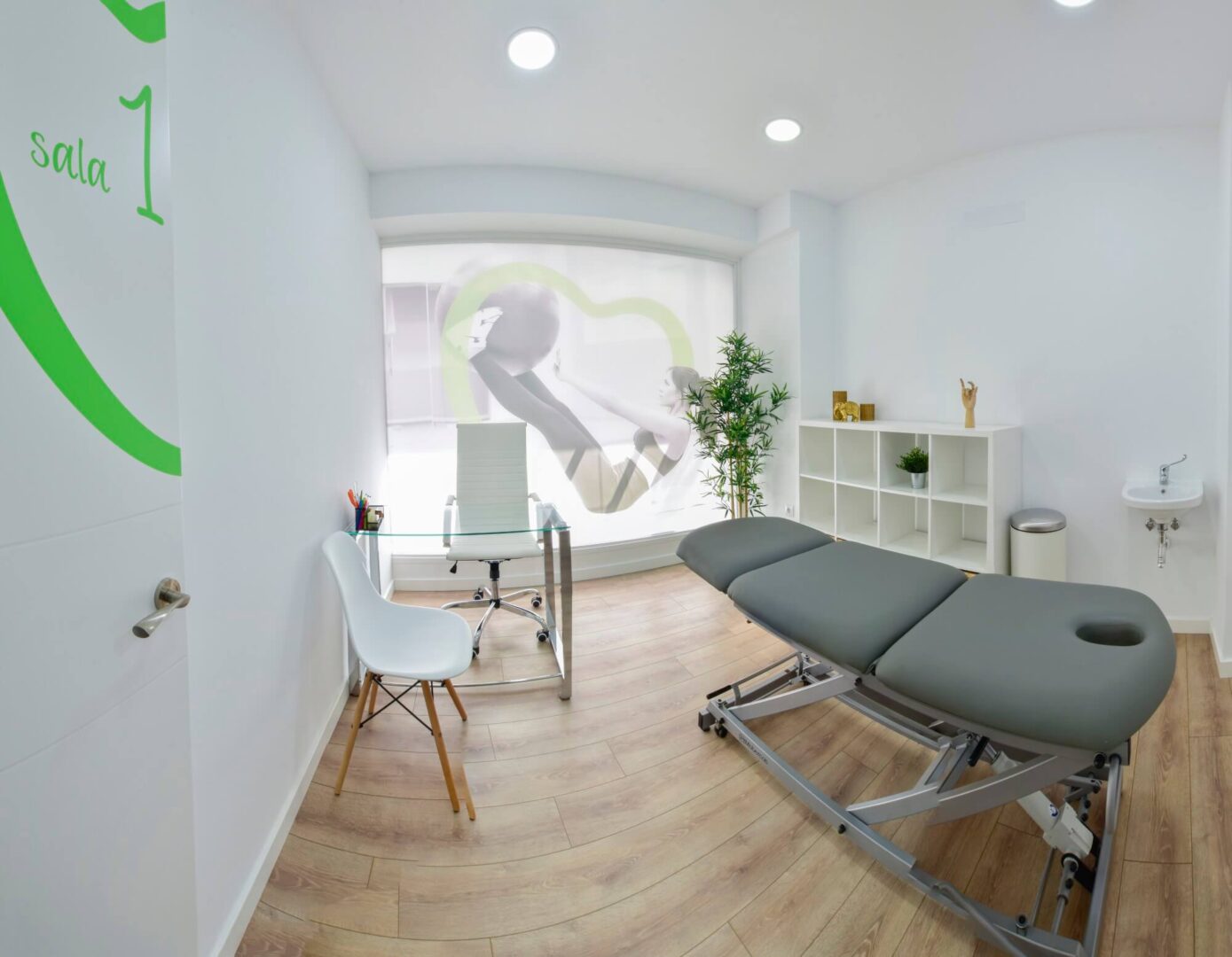 Foto de María Varas Fisioterapia y Osteopatía en Salamanca - Imagen 1