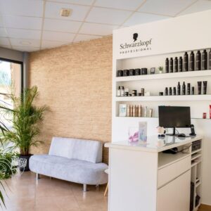 Foto de KAROL by Carolina Quesada Hair & Beauty en Murcia - Imagen 1