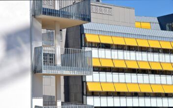 Toldos Cerca - Empresa de instalación de cubiertas en Barcelona Toldos Cerca - Empresa de instalación de cubiertas en Barcelona
