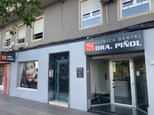 Clínica dental Dra. Piñol - Clínica dental en Elche (Alicante) Clínica dental Dra. Piñol - Clínica dental en Elche (Alicante)