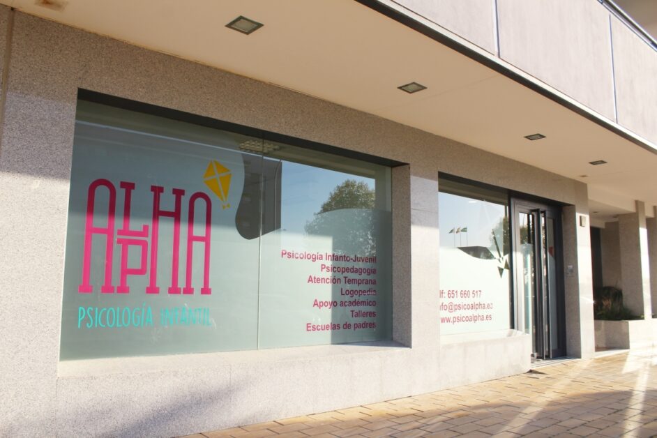 Foto de ALPHA. Centro de Psicología Infanto-Juvenil en San José de la Rinconada - Imagen 1