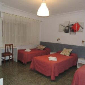 Foto de Hostal Cumbre en Zaragoza - Imagen 2