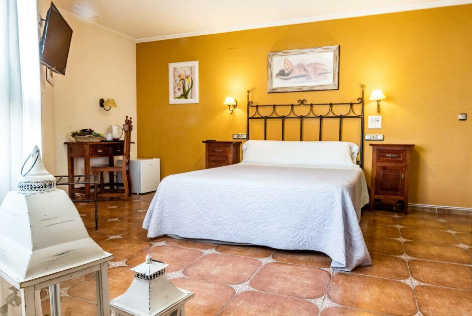 hostal la posada torrellano alicante habitaciones doble matrimonio vista