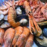 Restaurante El Dorado - Imagen 5 - Procesamiento del pescado en Torremolinos