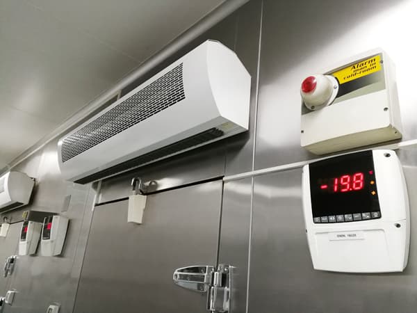 Técnico aire acondicionado Barcelona - Imagen 12